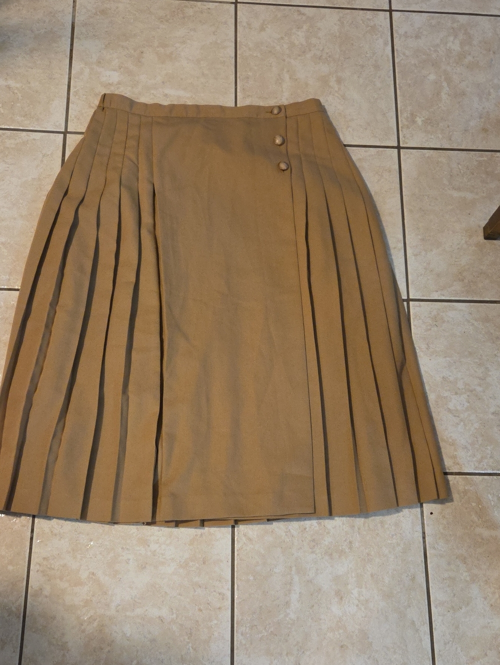 Classic Pleated Women's Skirt in Camel